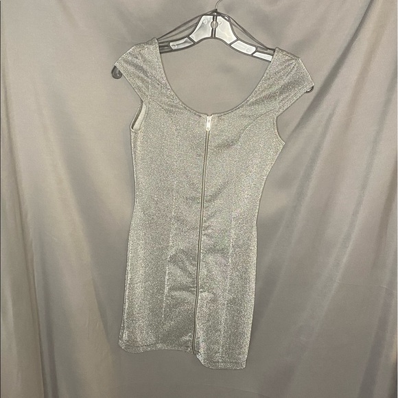 3/$30 Shiny H&M zip up body con dress - Picture 1 of 4